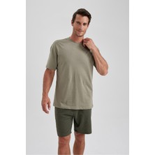 DeFacto %100 Pamuk Oversize Geniş Kalıp Bisiklet Yaka Basic Düz Kısa Kollu Tişört B0662AXNS