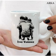 Hediyeci Abla Iyiki Varsınız Dayanıklı ve Şık Kişiye Özel Kupa Bardaklar