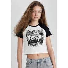 DeFacto Ramones Fitted Bisiklet Yaka Fitilli Kaşkorse Kısa Kollu Tişört C4439AX24SM