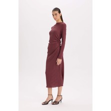 DeFacto Bodycon Vücudu Saran Yarım Balıkçı Yaka Basic Düz Bürümcük Uzun Kollu Midi Bordo Elbise D8643AX24AU