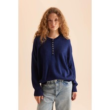 DeFacto Oversize Geniş Kalıp Düğmeli Yaka Triko Kazak D4913AXNS