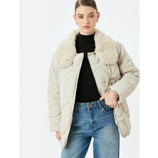 Koton Çıt Çıt Düğme Kapamalı Cepli Su Itici Peluş Yaka Kapitone Mont