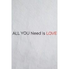 Kalp ve All You Need Is Love Yazılı Tişört - Sevgililer Günü