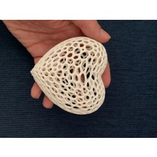 3D Baskı Deliği Olan Kalp Figürü