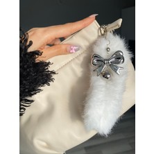 Pinky Lady Tüylü Gümüş Fiyonklu Çanta Charmı