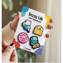 Rozzy Lab Adventure Time 4lü Rozet Set - Finn Jake Bmo Prenses Ciklet - Broş - Yaka Çanta Aksesuar