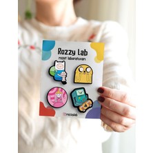 Rozzy Lab Adventure Time 4lü Rozet Set - Finn Jake Bmo Prenses Ciklet - Broş - Yaka Çanta Aksesuar