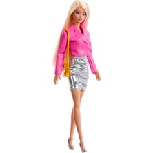 Barbie 2024 Barbie Fashions & Accessories Set Doll (HYT61)