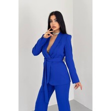 Kadın Bağlamalı Sahte Cepli Kemerli Şal Yaka Blazer Ceket Boru Paça Esnek Pantolon Takım Elbise