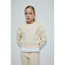 DeFacto Relax Fit Bisiklet Yaka Basic Düz İçi Yumuşak Tüylü Sweatshirt Kız Çocuk D4298A824WN