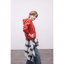 DeFacto Erkek Çocuk Cepli Yazı Baskılı Kapüşonlu Kalın Okul Sweatshirt C7567A824WN
