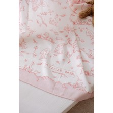 Atelier Babbi Müslin Bebek Örtüsü ve 3’lü Ağız Bezi Seti - Toile De Jouy / Pembe