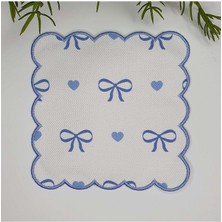 Decofav Romantik Mavi Fiyonk ve Kalp Desenli Nakış Kenar Kokteyl Peçetesi 1 Adet