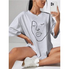 Mercoledi Face Baskılı Kadın Oversize Salaş T-Shirt Boyfriend