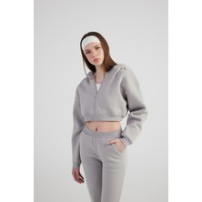 Kadın Gri Kapüşonlu Uzun Kol Fermuarlı Crop Mixed Sweat