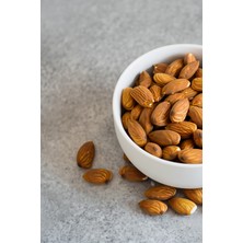 Nutbıte Premium Çiğ Badem Içi 1kg - Taptaze Yeni Mahsül