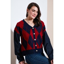Lela Desenli Regular Fit Düğmeli V Yaka Crop Hırka Bayan HIRKA 4615553