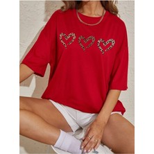 Mercoledi Three Hearts Baskılı Kadın Oversize Kırmızı Salaş T-Shirt Boyfriend