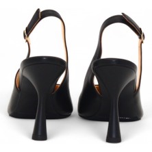 Gizzelli Shoes Metal Detaylı Topuklu Sandalet