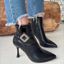 Boncuk Desenli Sivri Burun Yandan Fermuarlı Ince Topuklu Ayakkabı Cilt Siyah Topuk Boyu 9 cm