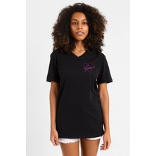 Blackpink Jisoo Signature Siyah Kadın V Yaka Tshirt
