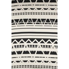 Sardo Kumaş Geometrik Desenli Dijital Baskılı Şifon Saten Kumaş / En 1,50  cm  - Elbise , Perdeler ,yastık ve Kırlent