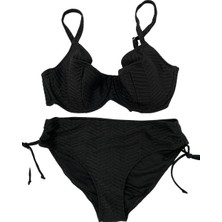 Kadın Siyah Desenli Büyük Beden Astarlı Bikini Takım HZL25S-LC4004