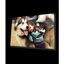 Marsilyan- Çocuk ve Köpek Cam Tablo