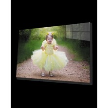 Marsilyan- Sarı Elbiseli Çocuk Cam Tablo   Child In Yellow Dress Table
