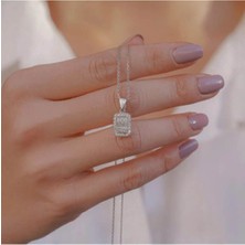 Moda Gümüş Evi 925 Ayar Gümüş Baget Taşlı 925 Ayar Gümüş Kadın Kolye