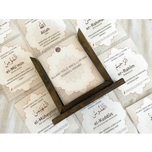 Noktra Design Esmâü'l-Hüsnâ - (Allahü Teâlâ'nın (C.c) 99 Ismi) - Doğal Ağaç Çerçeveli, 20 x 20 x 6  cm , Kuşe Kağıt Kartlar