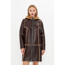By Marki Marki Deri Kapüşonlu Oversize Kadın Kaban - Içi Kürklü - Koyu Kahverengi 90 Cm- 113422