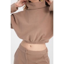 Pamuklu Boğazlı Crop Sweatshirt + Pamuklu Pantolon Takım