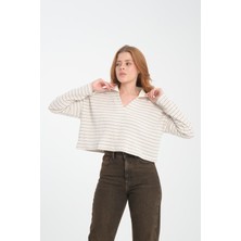Kadın V Yaka Çizgili Sweatshirt - Rahat ve Şık Günlük Giyim Seçeneği
