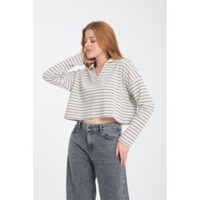 Kadın V Yaka Çizgili Sweatshirt - Rahat ve Şık Günlük Giyim Seçeneği