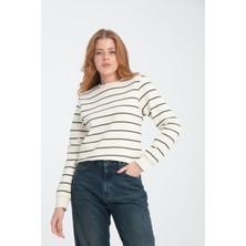 Kadın Çizgili Sweatshirt - Rahat ve Şık Tasarım