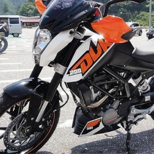 Ktm Duke 200 Sağ ve Sol Grenaj Takım Orjinal Sticker Etiket Modeli Beyaz Motor
