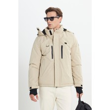 Standart Fit Normal Kesim Kapüşonlu Mont