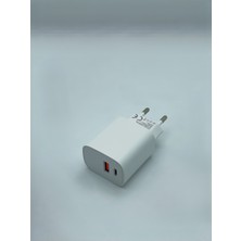 3.0A 50W Yüksek Hızlı Çift Çıkış USB + Typce Şarj Adaptörü