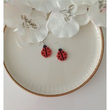 Kum Boncuk Uğur Böceği Oya El Yapımı Küpe