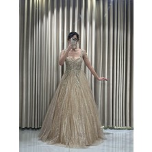 Gold Üstü İşlemeli Eteği Sim Detaylı Prenses Abiye Elbise JMA250V