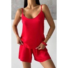 Düz Kırmızı Askılı ve Şortlu Floş Saten Pijama Takımı