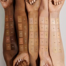 Fenty Beauty Soft' Lit Naturally Luminous Foundation - Fondöten   130 (85 gr)