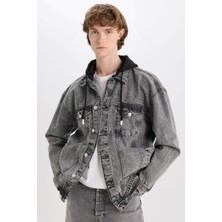 DeFacto %100 Pamuk Oversize Geniş Kalıp Kapüşonlu Düğmeli Mevsimlik Baharlık Denim Ceket D0416AX25SP