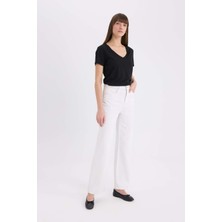 DeFacto Regular Fit V Yaka Basic Düz Kısa Kollu Tişört W9204AZ25SP