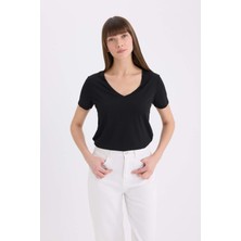 DeFacto Regular Fit V Yaka Basic Düz Kısa Kollu Tişört W9204AZ25SP
