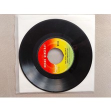 Orhan Gencebay ‎– Aşk Pınarı / Hayat Kavgası - 1972 Türkiye Basım 45 Lik Plak / Kapaksıdır