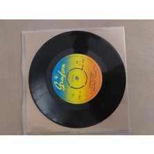 Müşerref Tezcan – Canım Canım / Sevemedim Kara Gözlüm - 45 Lik Plak