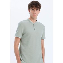 DeFacto Slim Fit Dar Kesim Dik Yaka Dokulu Kısa Kollu Waffle Polo Tişört Z4262AZ25SM