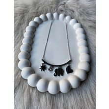 Deniz Erkul Jewelry Çelik Silver Tasarım Şerit Üzerinde Fil Kalp Yıldız ve Tektaş Sallantılı Kolye 45 cm